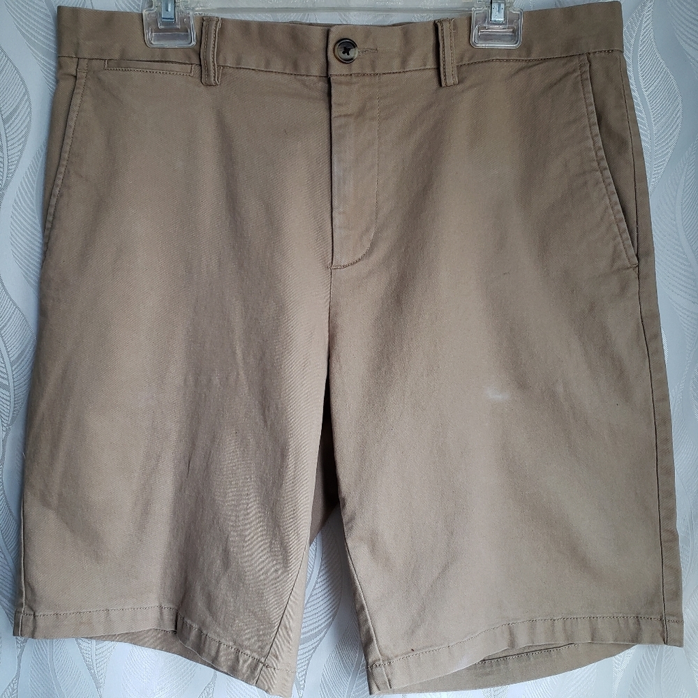 Ultimate Slim Built-In Flex Tan Khaki Shorts